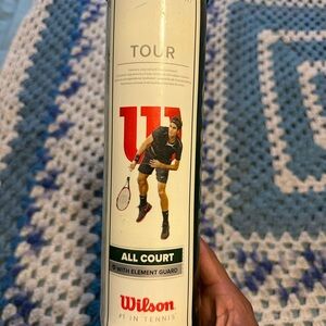 Wilson tennis balls (4pc)